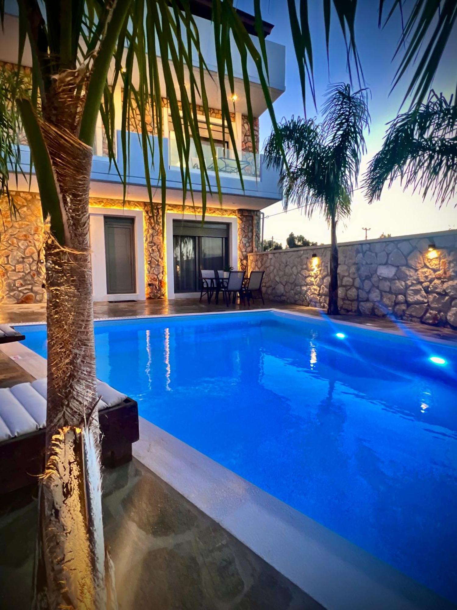 Odyssea Top View & Hot Jacuzzi Front Beach 클레마스티 외부 사진